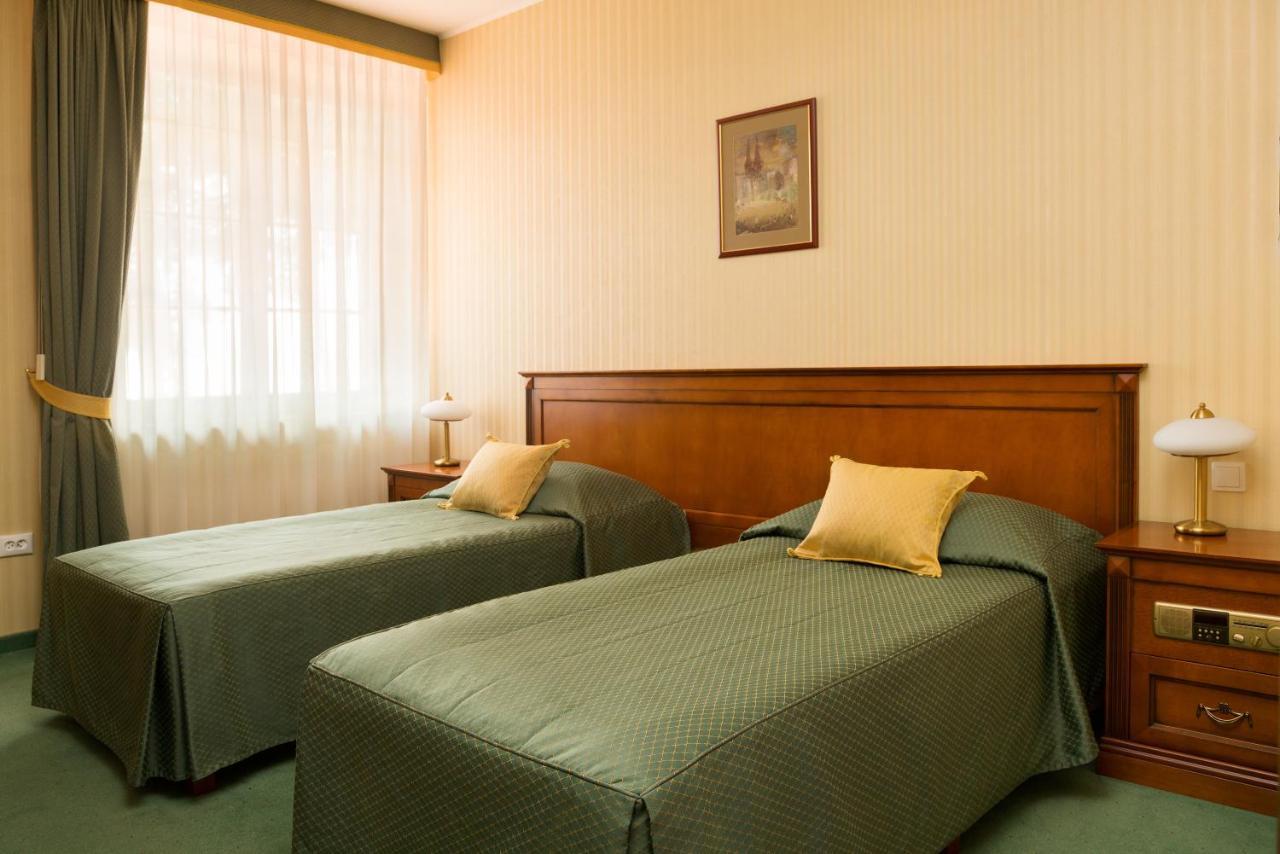 Stacja Nowa Gdynia Bed & Breakfast Aquapark Згеж Екстериор снимка